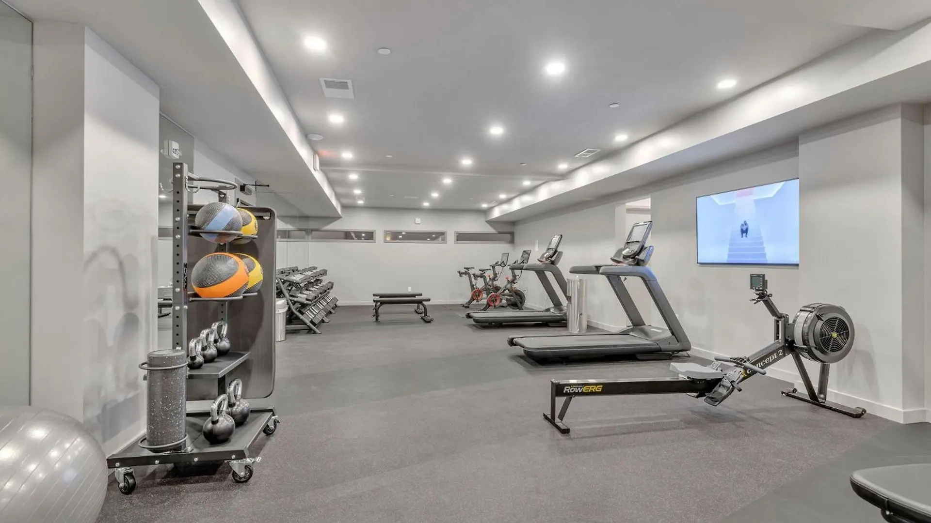 فيلا Hyve - Halo - Pool & Gym - Large Private Balcony ناشفيل