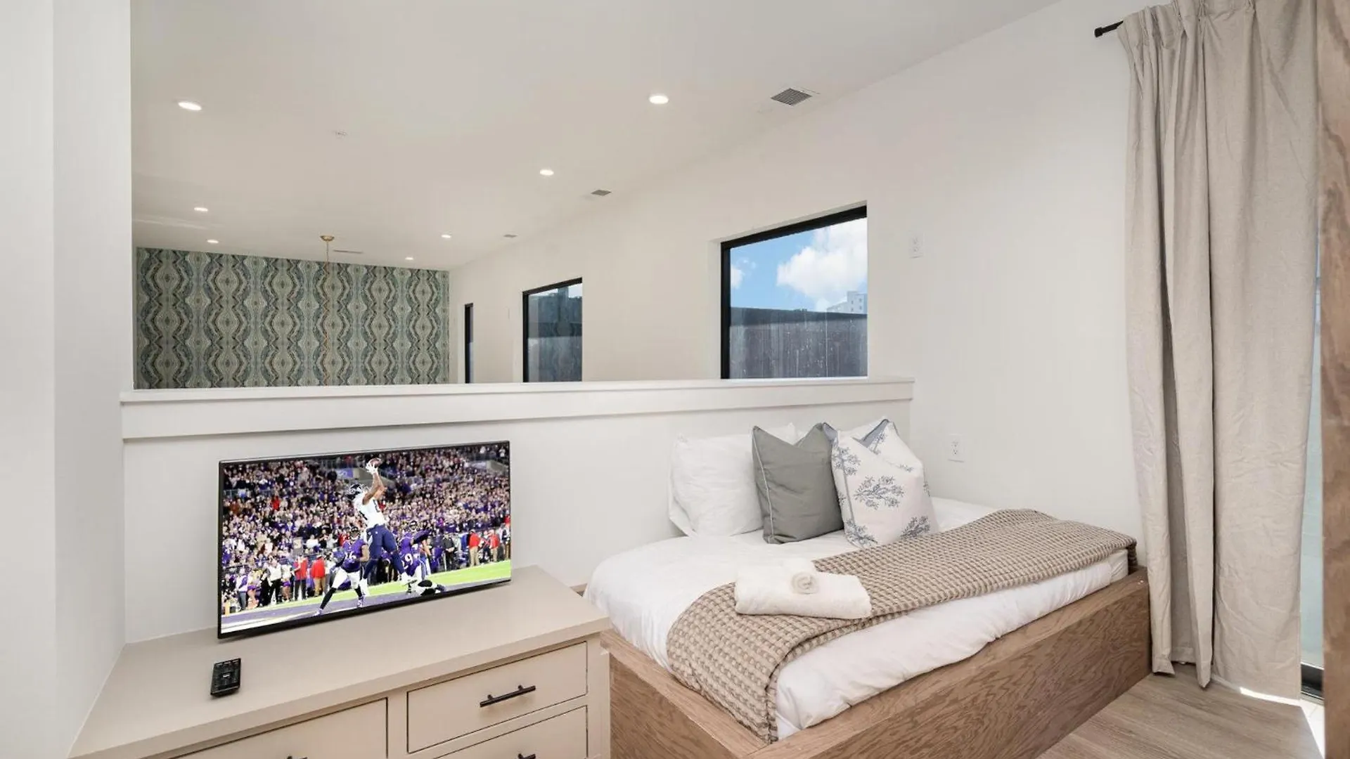 Ferienhaus Villa Hyve - Halo - Pool & Gym - Large Private Balcony Nashville